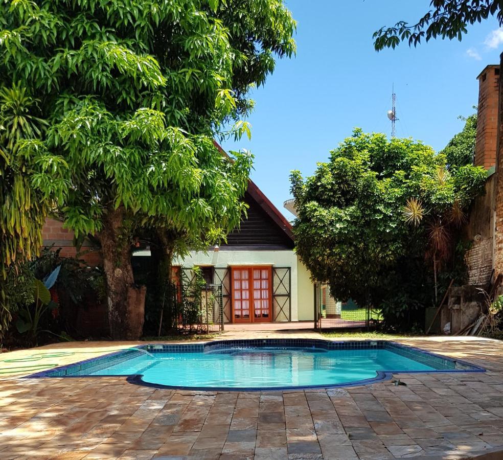 Casa Folks - Bed And Breakfast Пуэрто-Игуасу Экстерьер фото