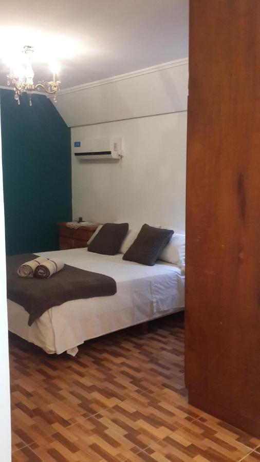 Casa Folks - Bed And Breakfast Пуэрто-Игуасу Экстерьер фото